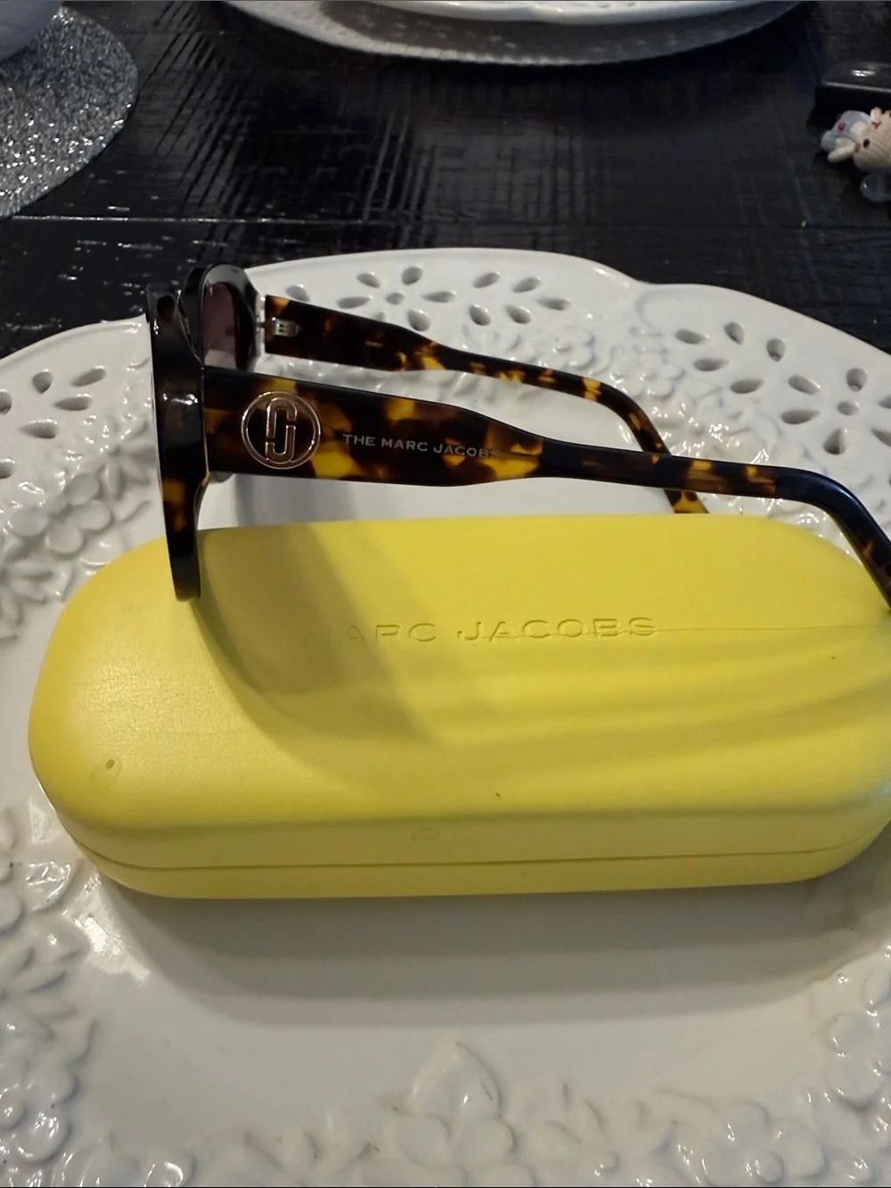 Marc Jacobs Tortoise Frame Sunglasses with Brown-to-Yellow Gradient Lenses
